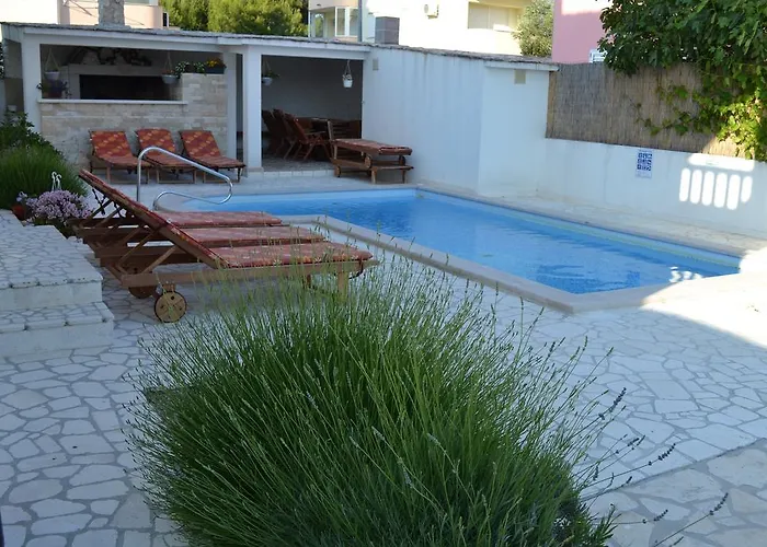 Tihomir Apartamento Vodice